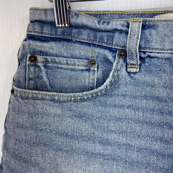 Abercrombie Fitch Mid Rise Boyfriend Short Blue Denim Jean Cut Off Womens 27 4R - Picture 2 of 6